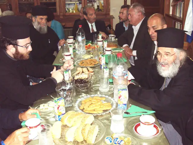 Φωτογραφικό υλικό από τη Θεία Λειτουργία για τους Λεριούς μαθητές των πανελλαδικών εξετάσεων