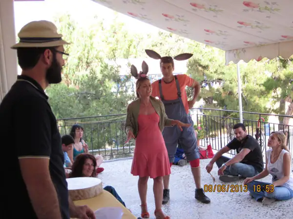 Θεατρική παράσταση νυκτερινού σχολείου στο Ισιδώρειο Εκκλ. Γηροκομείο