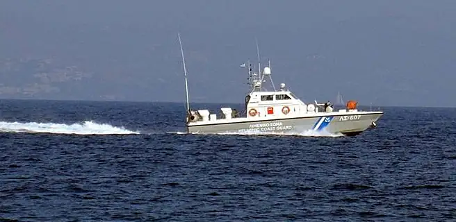 Λειψοί: Διακομιδή 75χρονης και 49χρονου στο Πυθαγόρειο