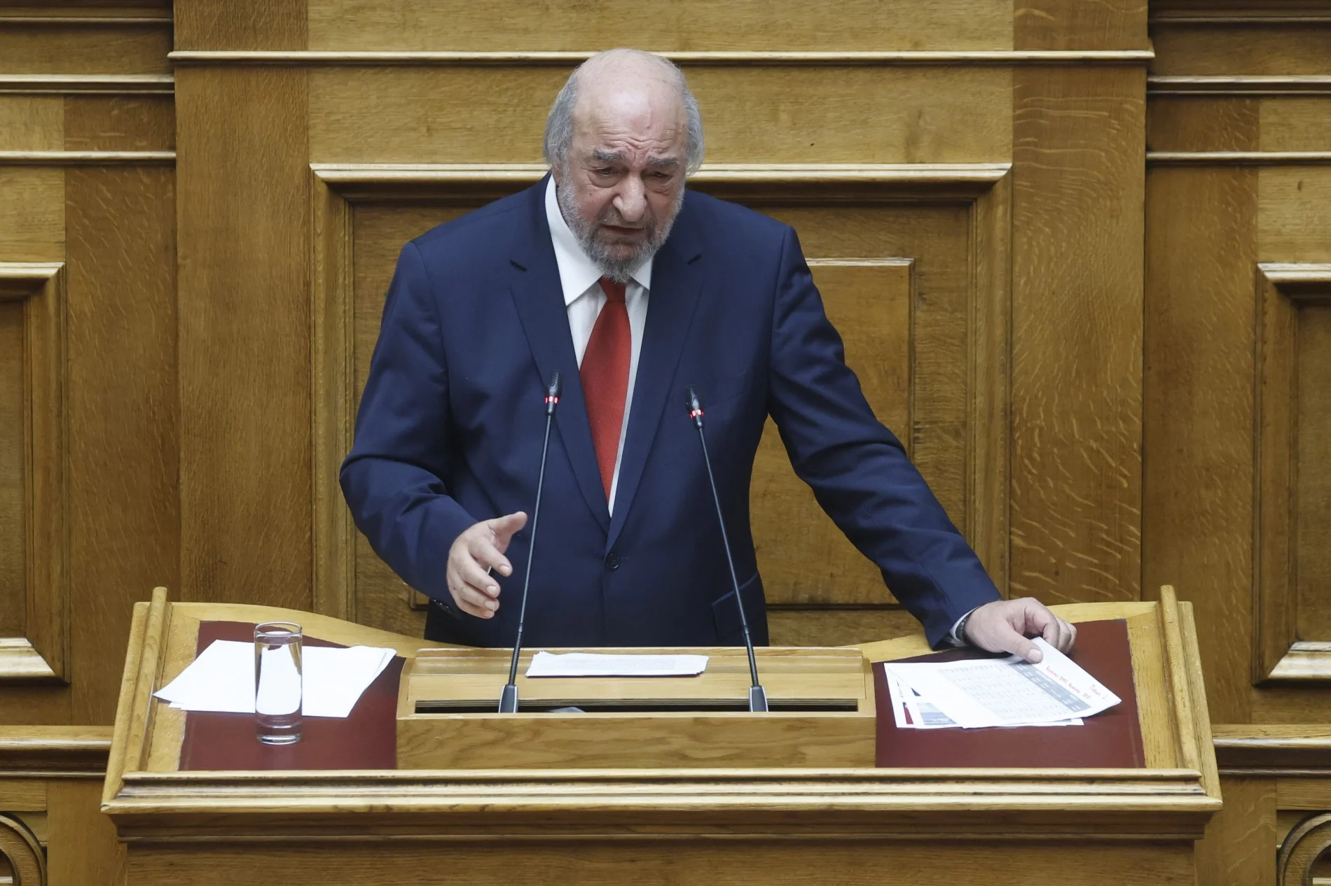 Νικητιάδης προς Πιερρακάκη στη Βουλή: «Όχι» στην κατάργηση των Δ.Ο.Υ. Ρόδου και Κω